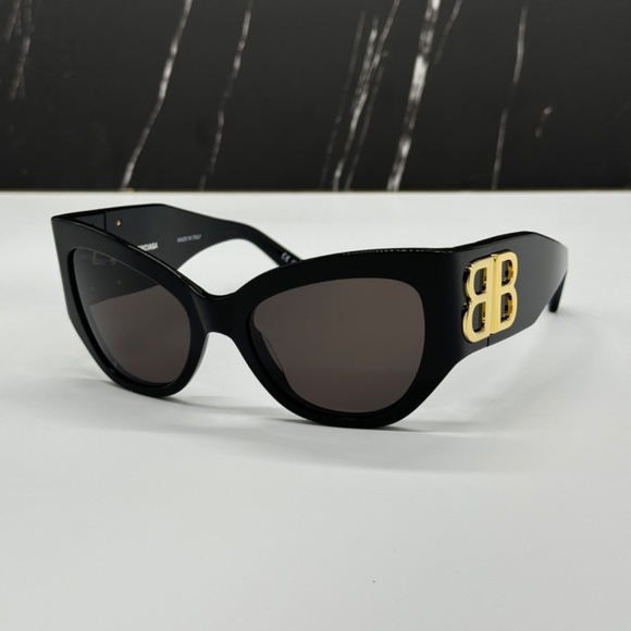 NEW BB0322S 002 BALENCIAGA BLACK CAT EYE WOMEN SUNGLASSES - Picture 2 of 9